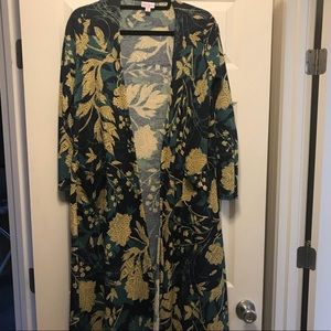 Lularoe sarah cardigan size small